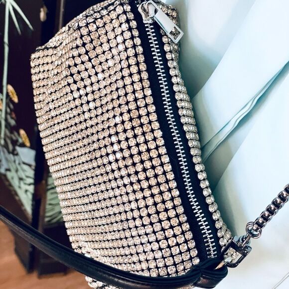 ♥️ AKIRA Heiress type flex handbag with all-over crystal embellishment - Picture 11 of 16